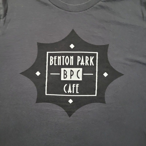 Benton Park Cafe Shirt Womens Medium Gray Crew‎ Neck Short Sleeve Graphic Tee - Picture 4 of 11